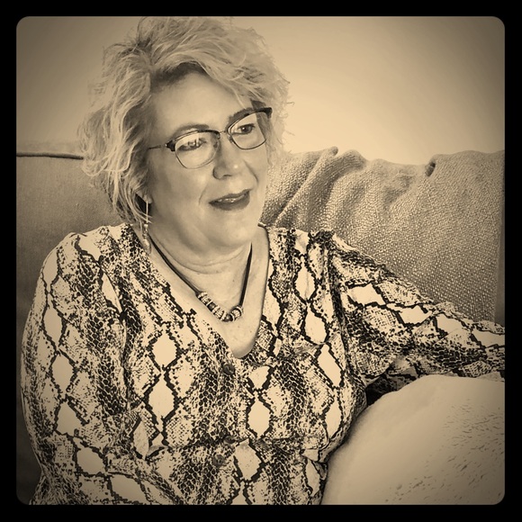 Meet your Posher, Sheryl - Picture 3 of 8